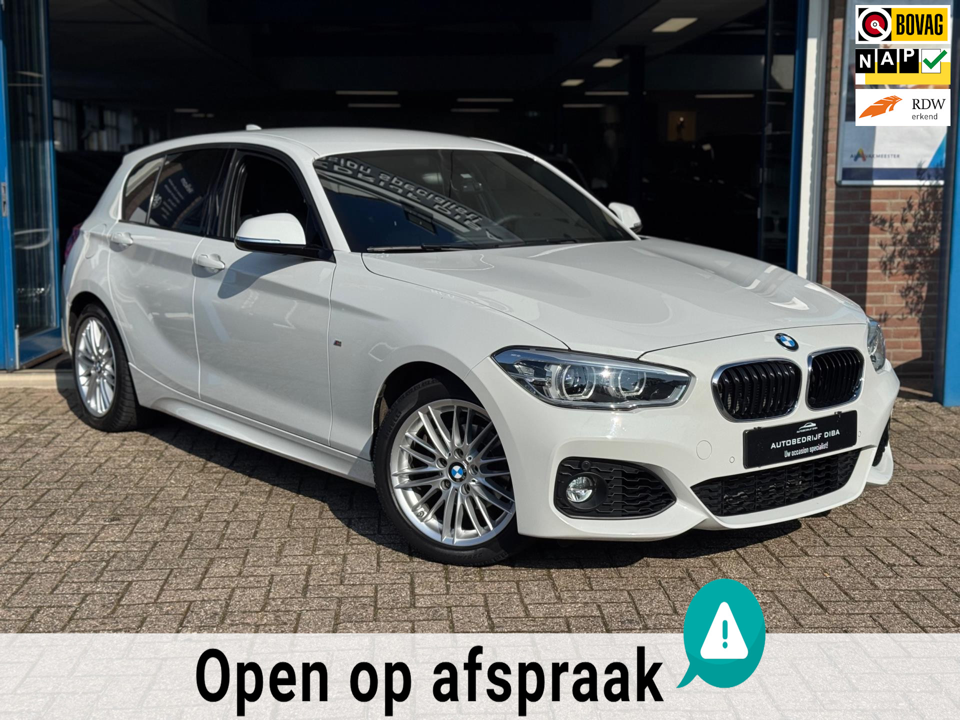 BMW 1 Serie 118i Executive 2018 NAVI CLIMA LM NAP 43307891-0.jpg | Autobedrijf Diba