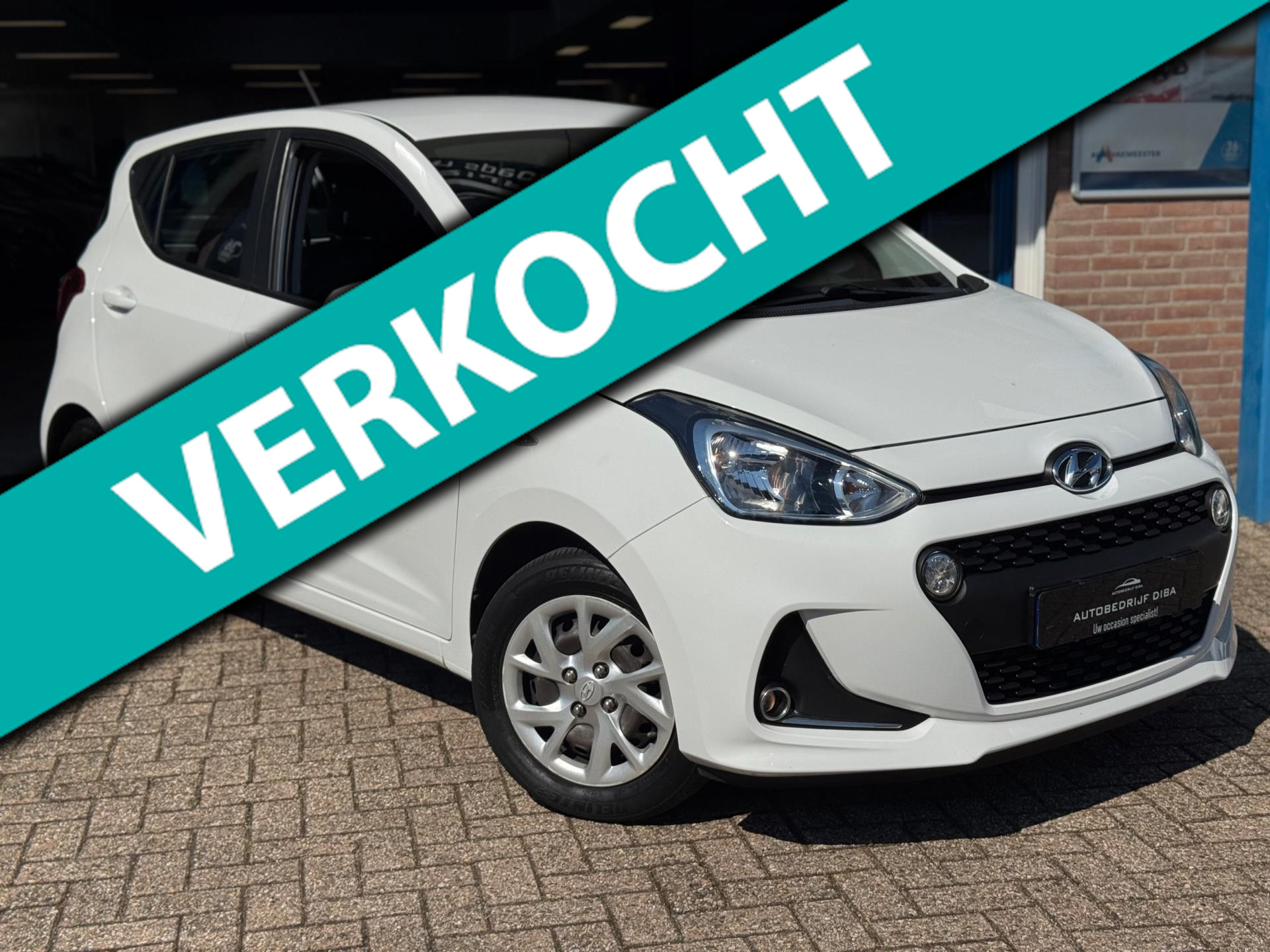 Hyundai i10 1.0i Comfort 2019 WIT AIRCO NAP APK BTW 1e Eig! 44519499-0.jpg | Autobedrijf Diba