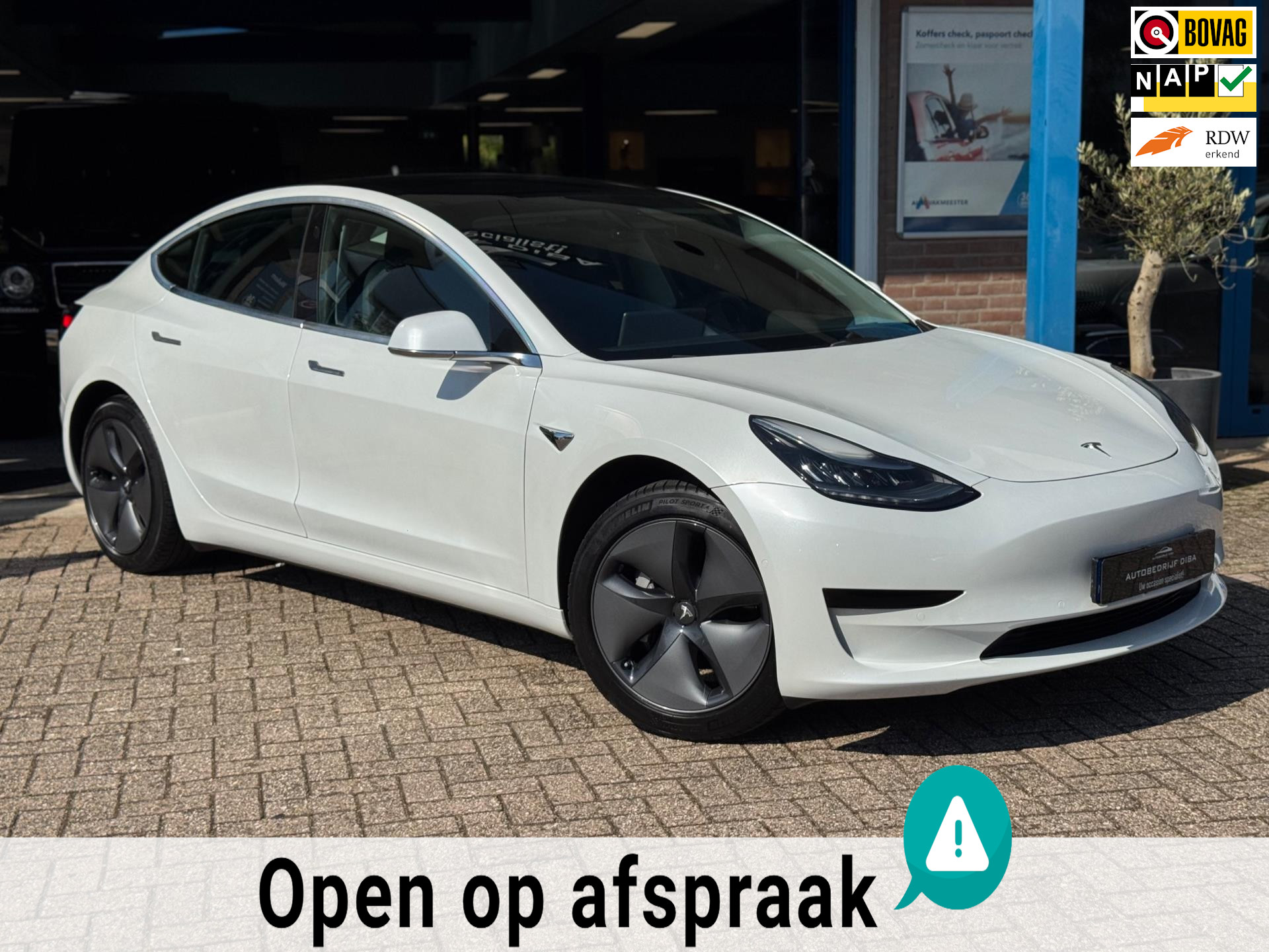 Tesla Model 3 Standard RWD Plus 60 kWh 2019 NAVI NAP 1e Eig! 44697338-0.jpg | Autobedrijf Diba
