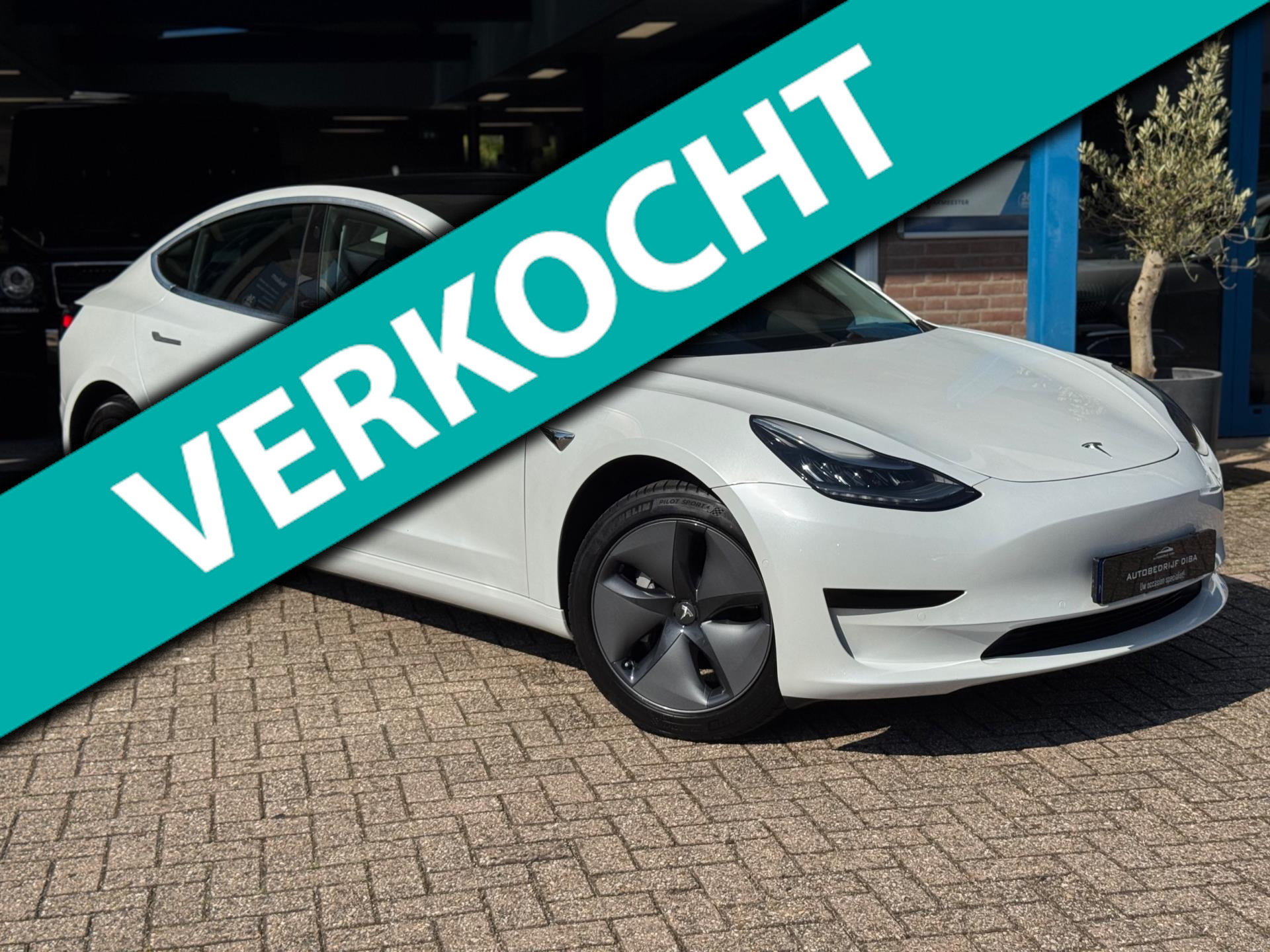 Tesla Model 3 Standard RWD Plus 60 kWh 2019 NAVI NAP 1e Eig! 44697338-0.jpg | Autobedrijf Diba