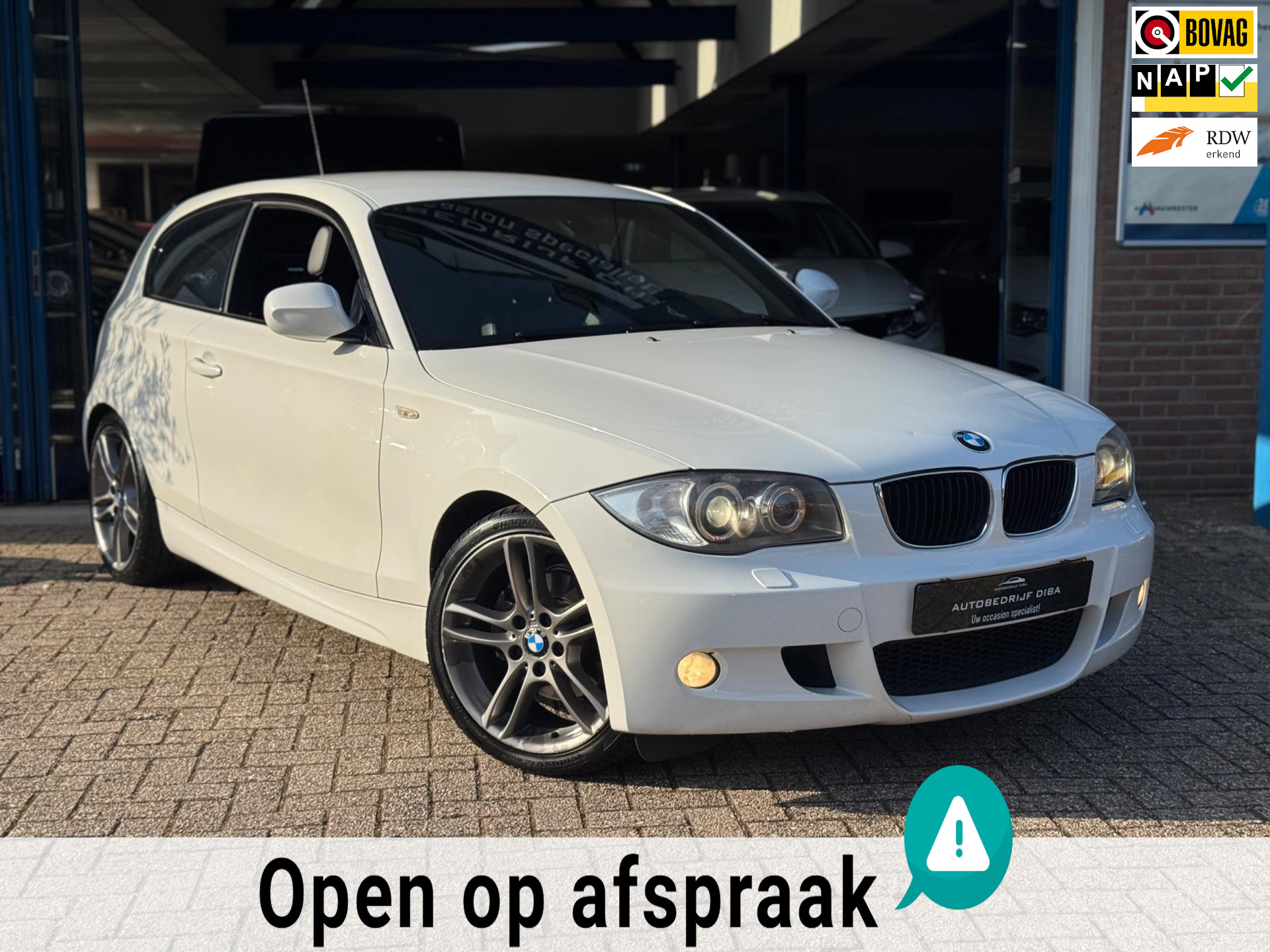 BMW 1 Serie 120i M-pakket 2011 NAVI CLIMA LEDER LM NAP 45330858-0.jpg | Autobedrijf Diba