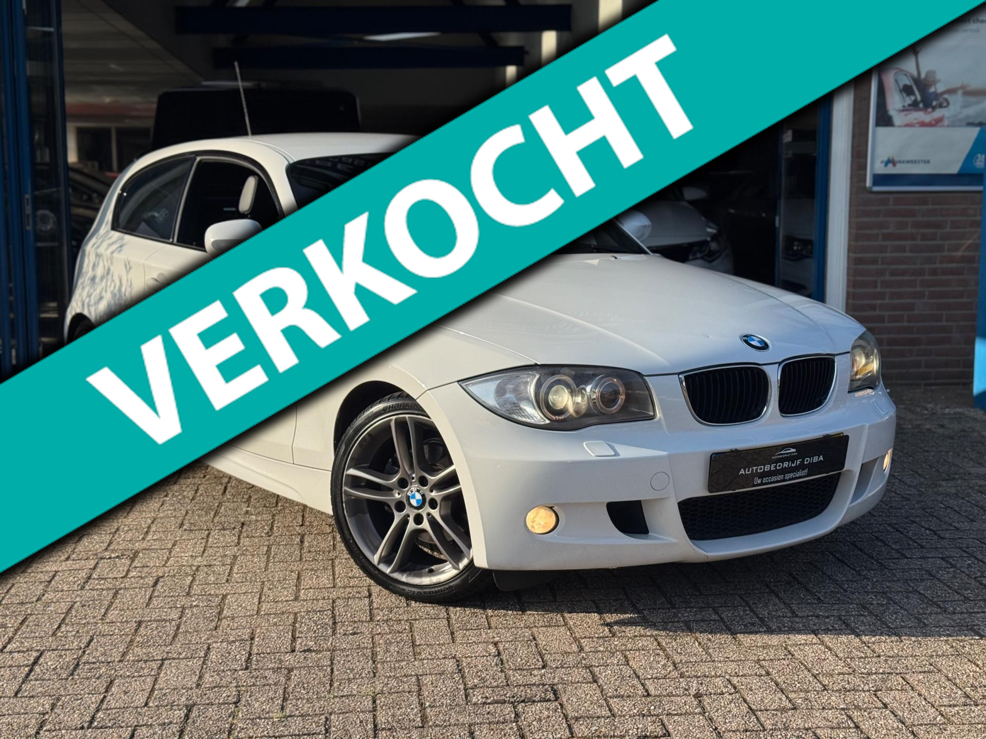 BMW 1 Serie 120i M-pakket 2011 NAVI CLIMA LEDER LM NAP 45330858-0.jpg | Autobedrijf Diba