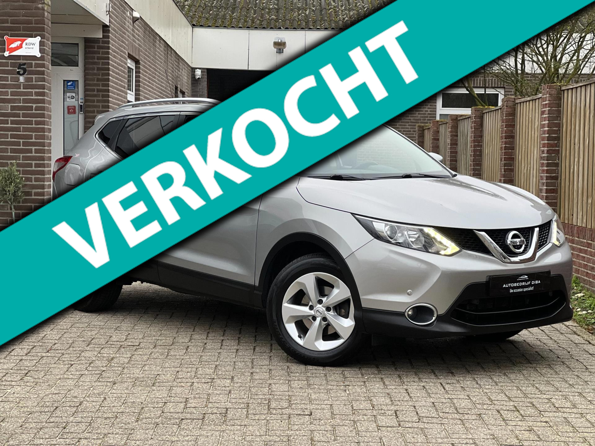 Nissan QASHQAI 1.2 Connect Edition NAVI PANO 360Cam LM 17! 47088382-0.jpg | Autobedrijf Diba