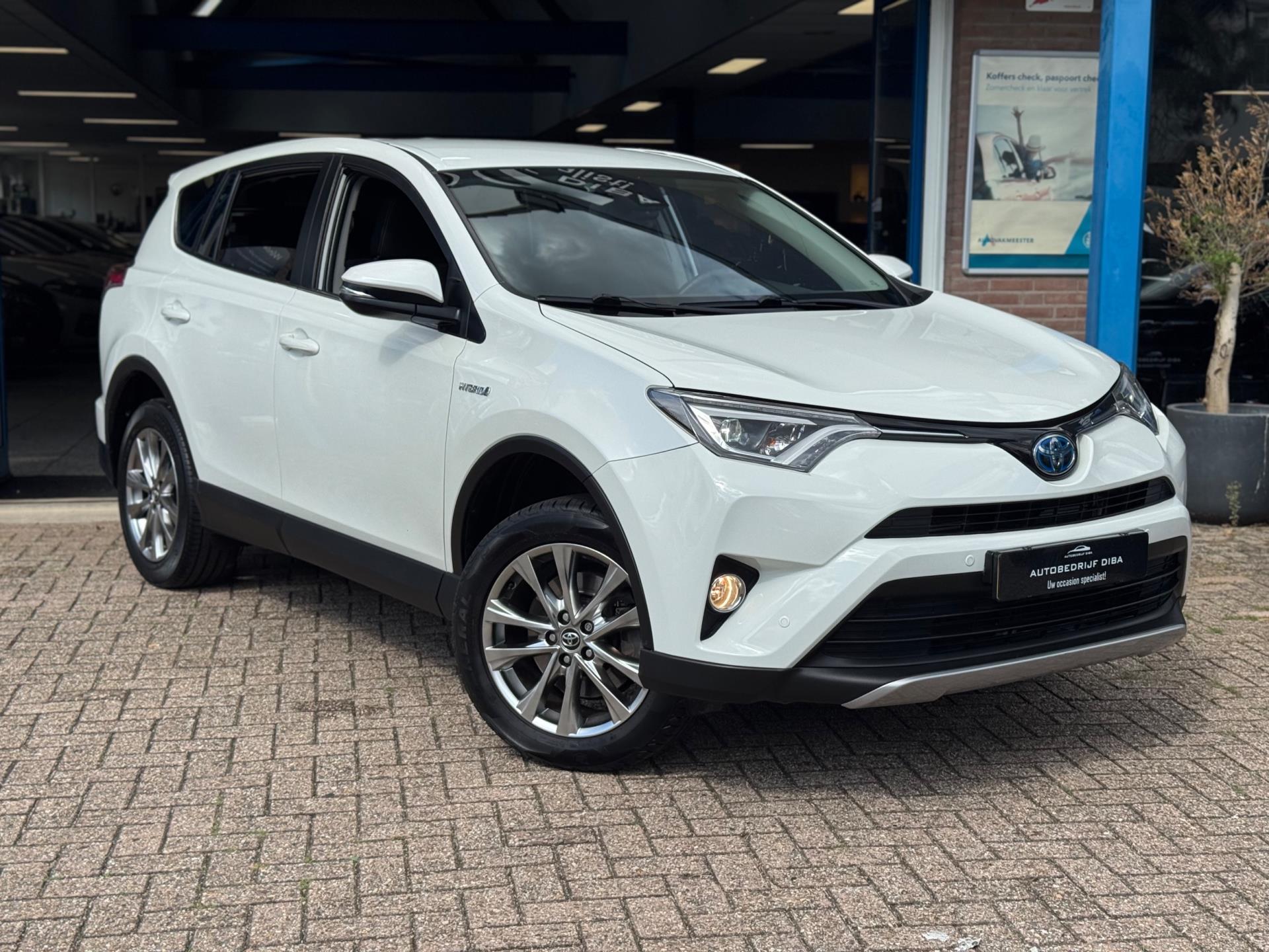 Toyota RAV4 2.5 Hybrid AWD Style 2016 AUT NAVI CLIMA TREKH 47163131-0.jpg | Autobedrijf Diba