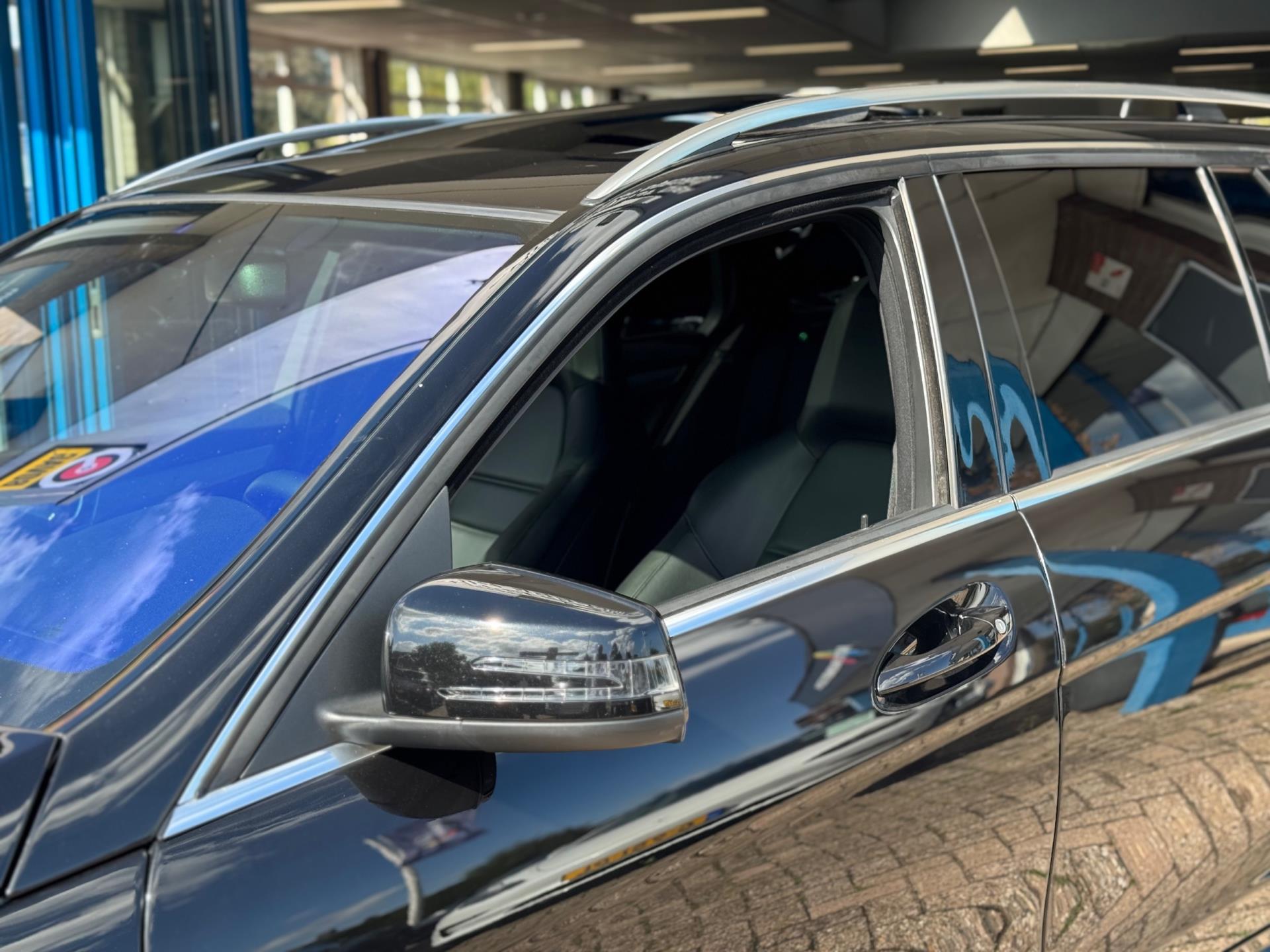 Mercedes-Benz C-Klasse Estate AMG 63 2009 ZWART Youngtimer! 47974954-33.jpg | Autobedrijf Diba