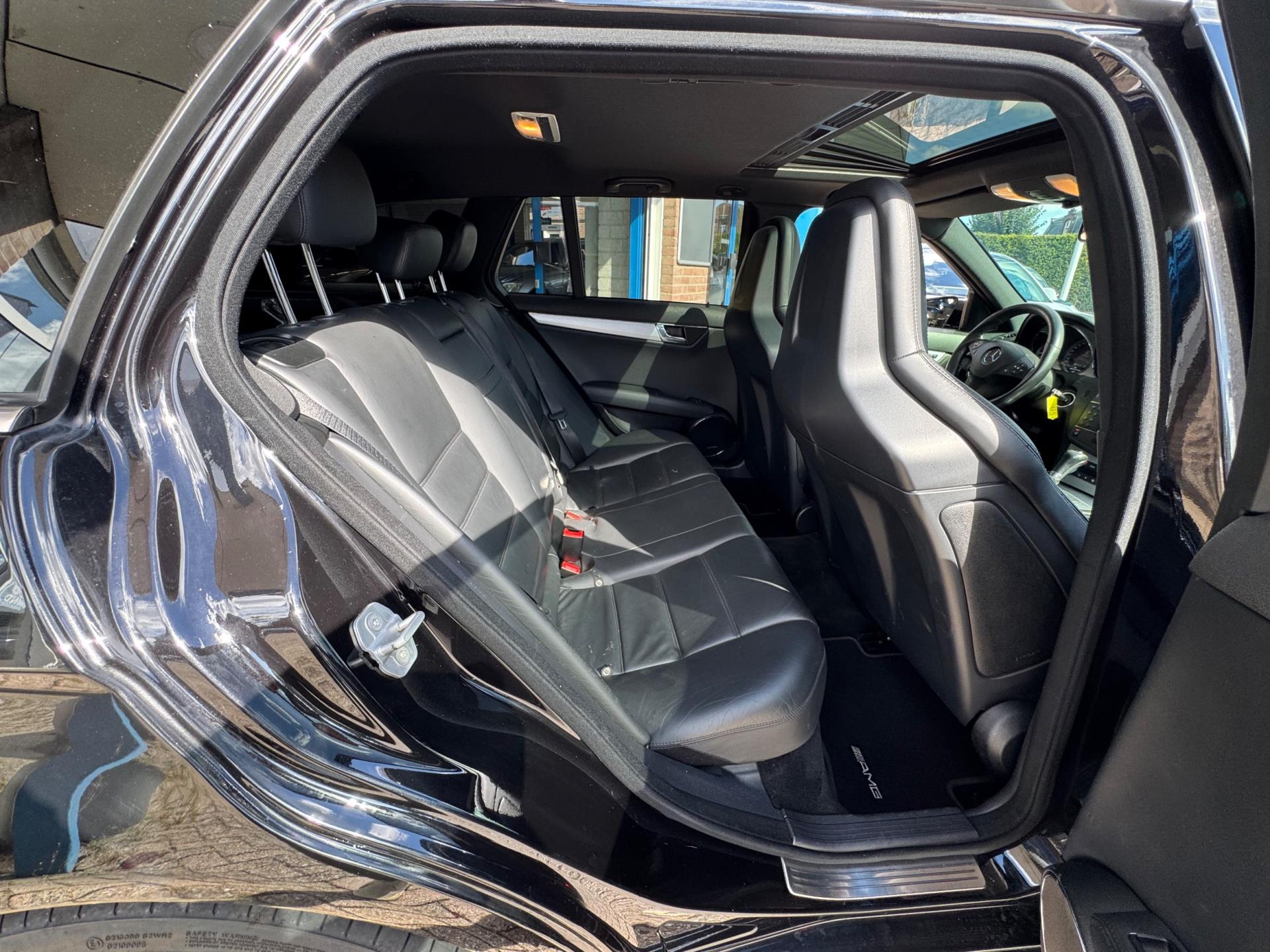 Mercedes-Benz C-Klasse Estate AMG 63 2009 ZWART Youngtimer! 47974954-37.jpg | Autobedrijf Diba