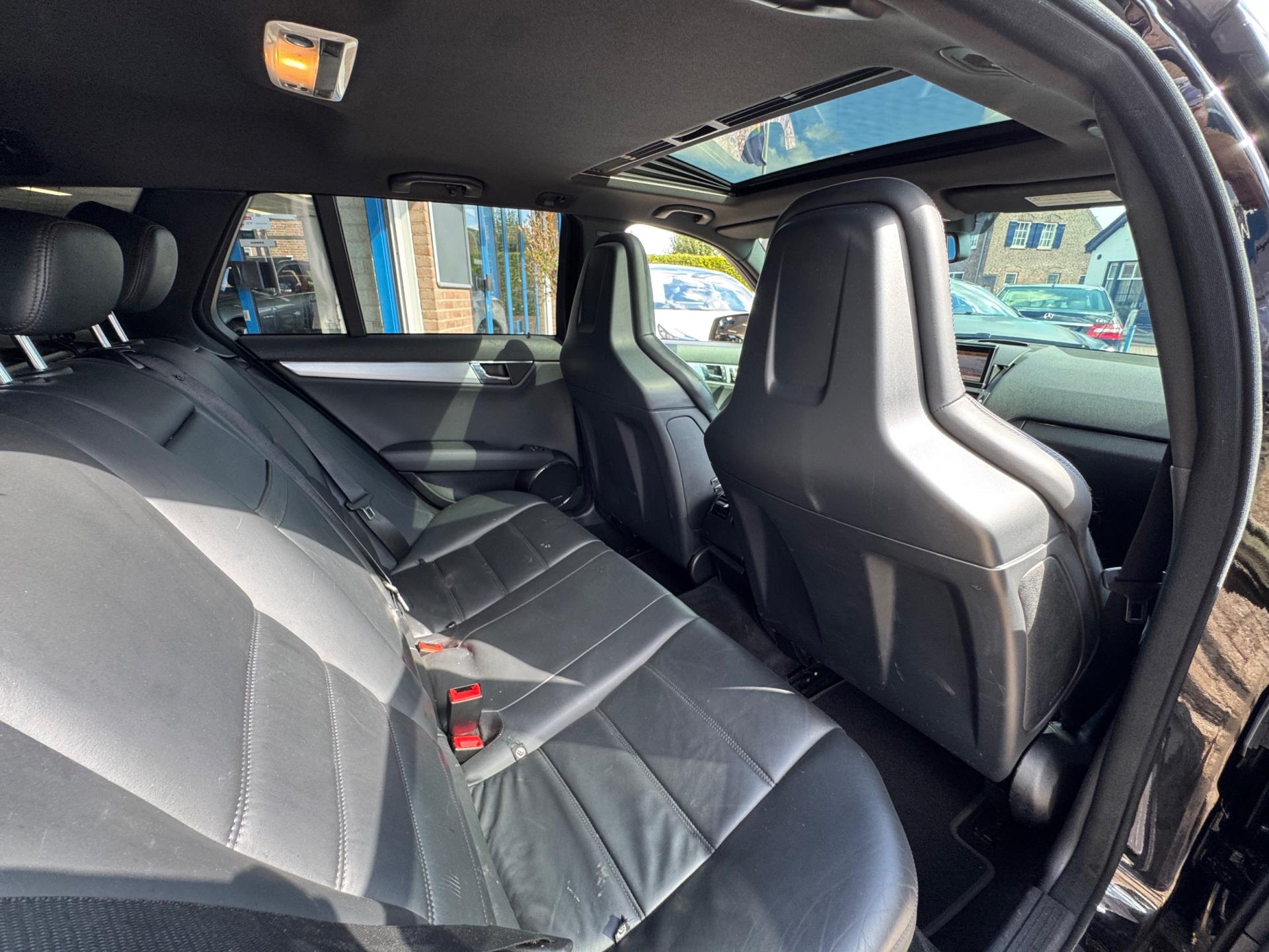 Mercedes-Benz C-Klasse Estate AMG 63 2009 ZWART Youngtimer! 47974954-38.jpg | Autobedrijf Diba