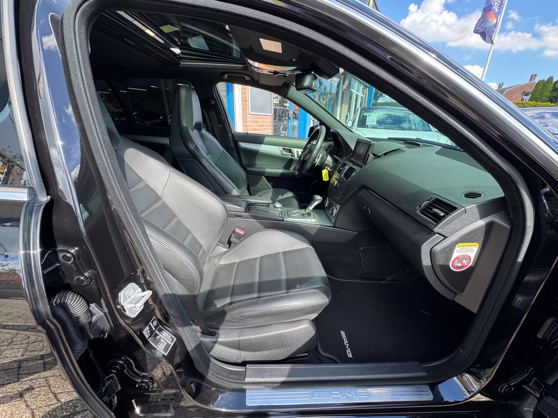 Mercedes-Benz C-Klasse Estate AMG 63 2009 ZWART Youngtimer! 47974954-39.jpg | Autobedrijf Diba