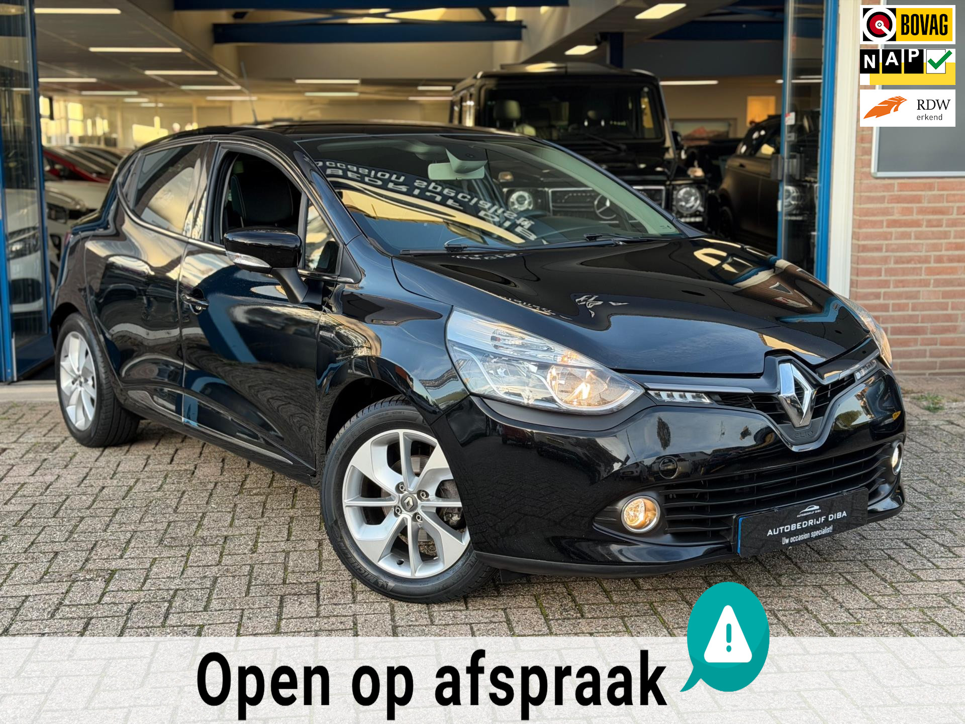 Renault Clio 0.9 TCe Eco2 Limited 2016 NAVI CLIMA CAMERA NAP 49276290-0.jpg | Autobedrijf Diba