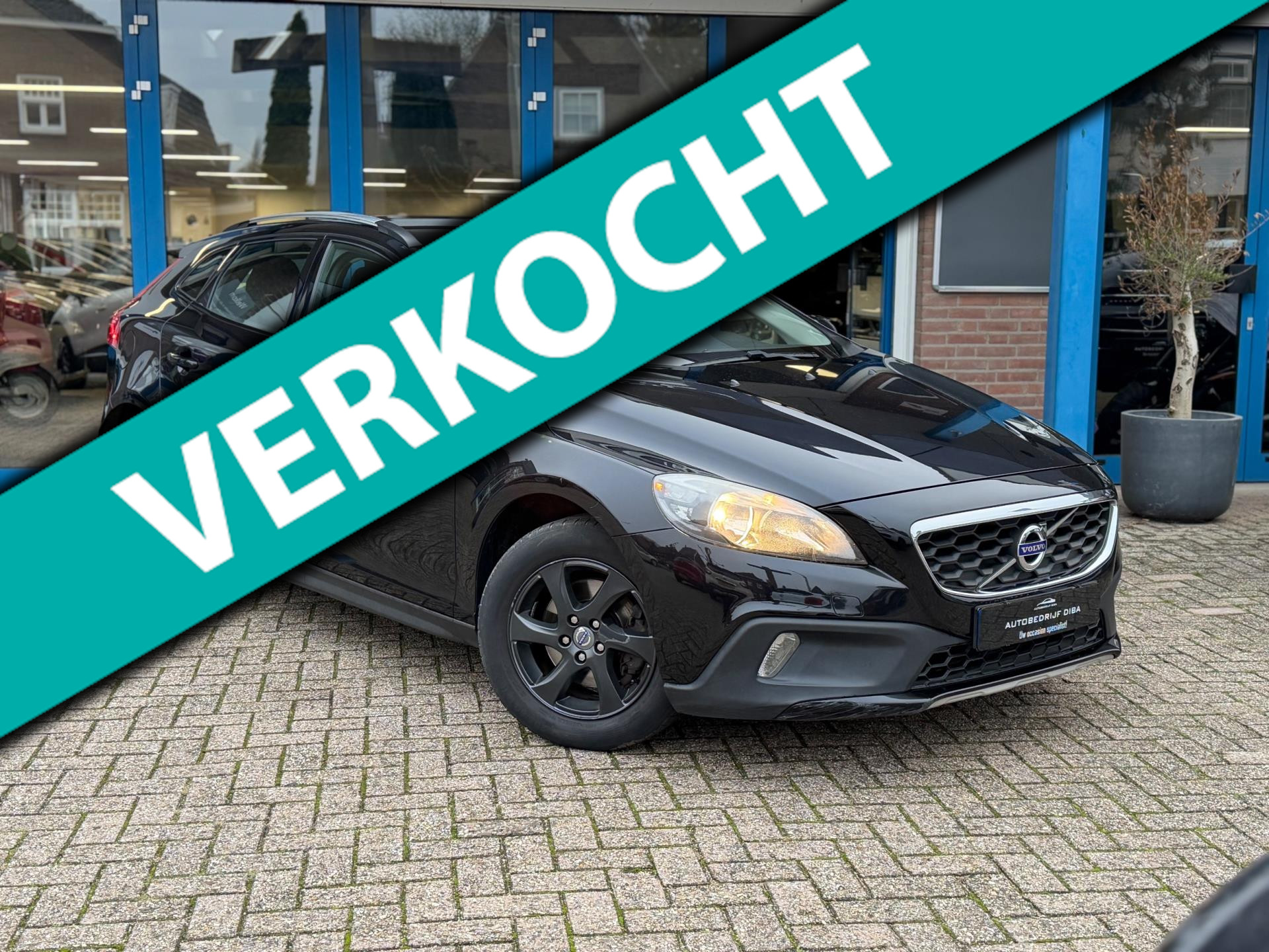 Volvo V40 Cross Country 1.6 D2 Momentum 2013 NAVI CLIMA NAP 49987992-0.jpg | Autobedrijf Diba