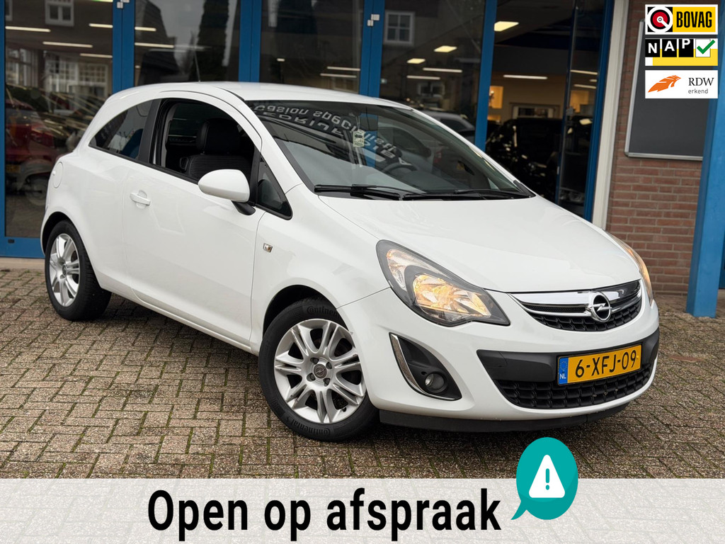Opel Corsa 1.2-16V BlitZ Wit 3drs 2014 AIRCO LM NAP 50050521-0.jpg | Autobedrijf Diba