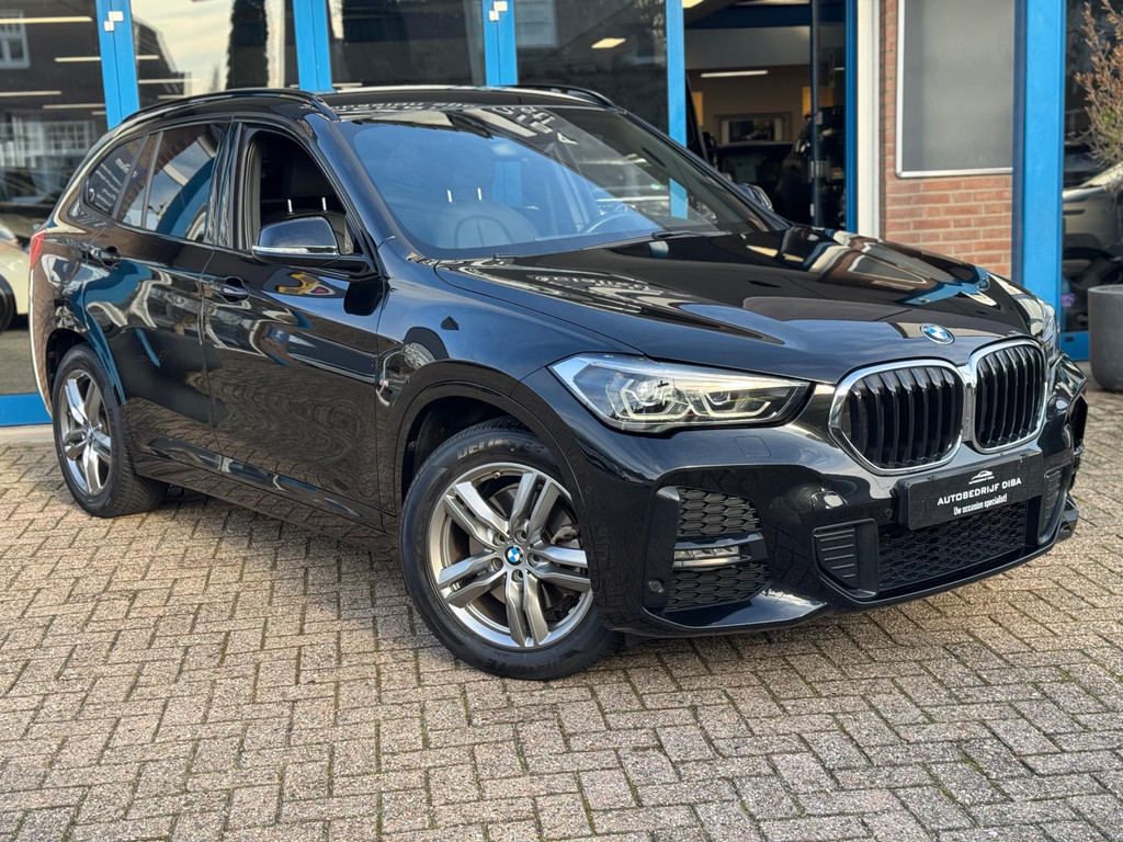 BMW X1 XDrive25e eDrive M-Pakket 2021 AUT CLIMA LEDER NAP! 50785516-0.jpg | Autobedrijf Diba